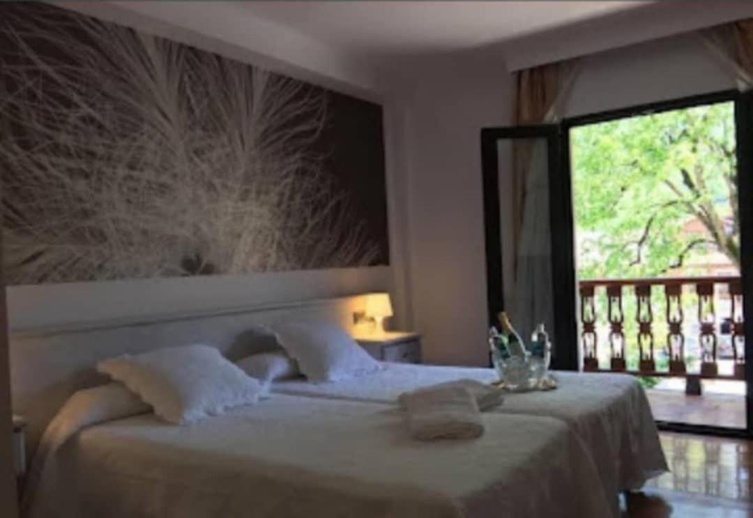 Hotel Pisuerga Proaza Exteriér fotografie